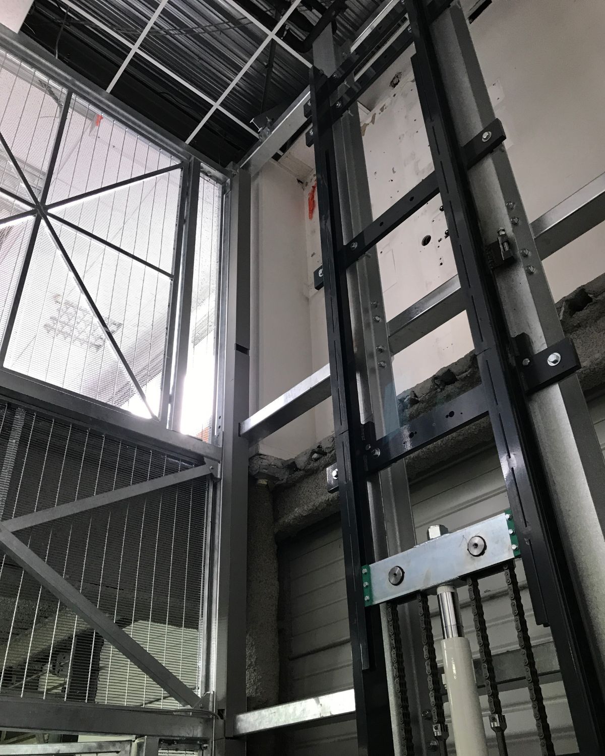 Système de levage de marchandises